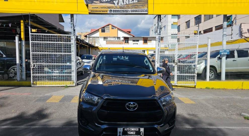 Toyota Hilux CD 4x4 Diesel 2024